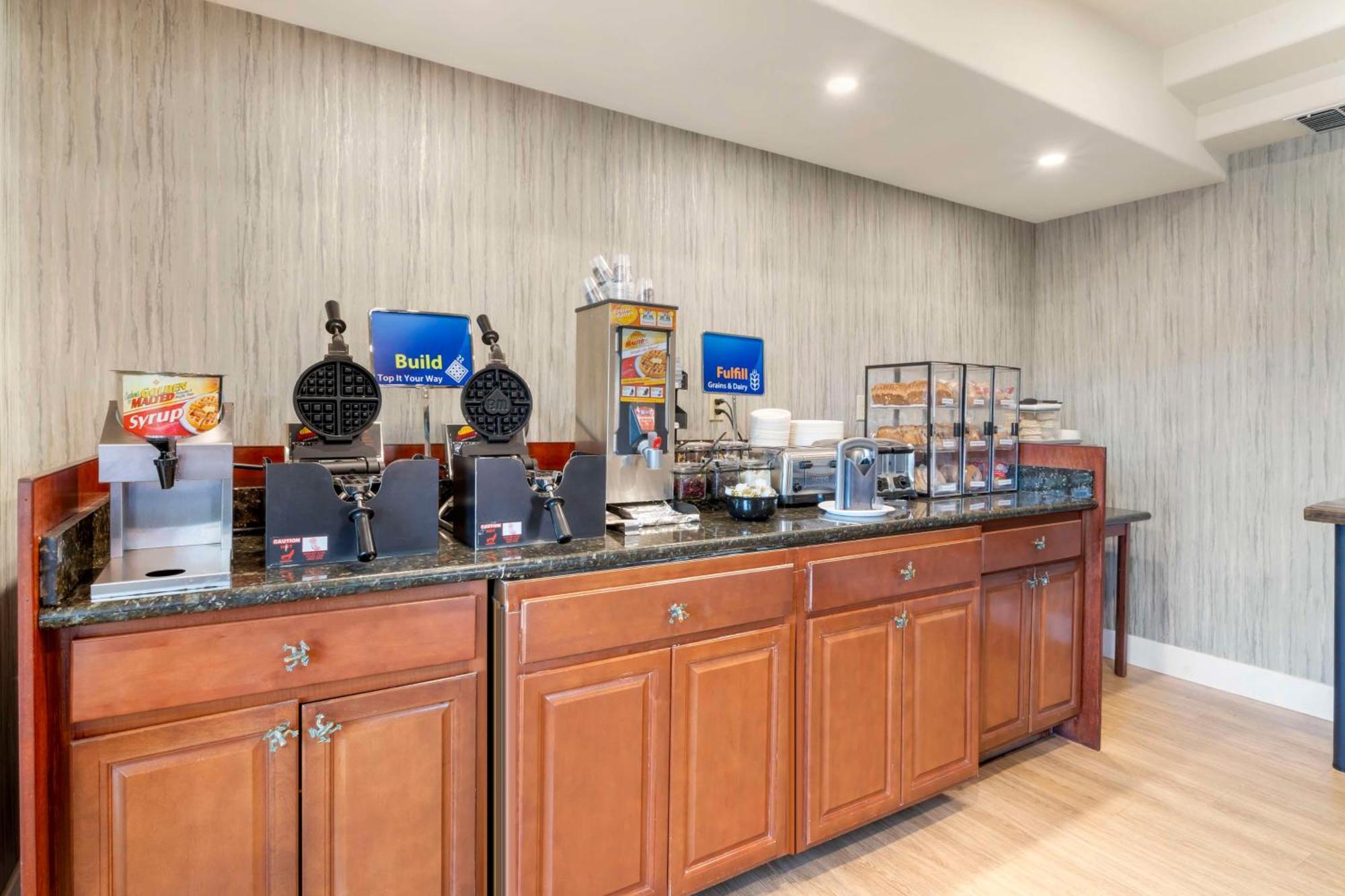 Best Western Cedar Inn & Suites Angels Camp Εξωτερικό φωτογραφία